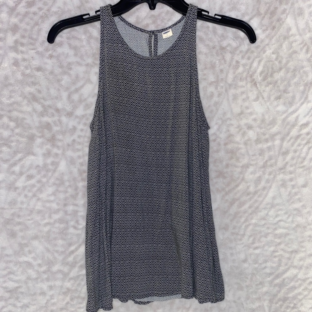 Blouse, Tank, black & white.